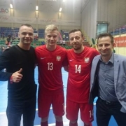 Po meczu z Mołdawią Z-ca Dyrektora SWFiS - Tomasz Aftański, Tomasz Kriezel, Wojciech Pawicki, Piotr Walczak - Prezes AZS UG
