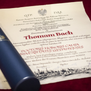 Tytuł nadania doktora honoris causa dr. Thomasowi Bachowi