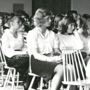 Studenci podczas inauguracji roku akademickiego. Zdjęcia archiwalne UG